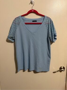 Light Blue V-Neck Knit Top with Lace Sleeves